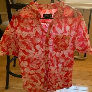 Men’s floral shirt in great condition